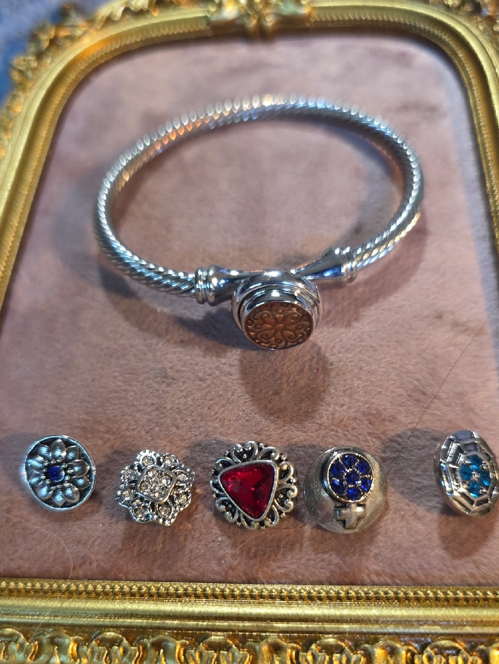Vintage Ginger Snaps Silver-Tone Women's Charm Bracelet & 6 Petite Snaps